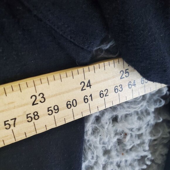 Lane Bryant Top Womens 14/16 Black Lightweight Rayon Blend Long Sleeve Ribbed He - Picture 7 of 8